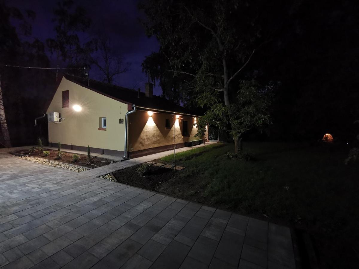 Szent Erzsebet Apartmanhaz Kecskemet Exterior photo